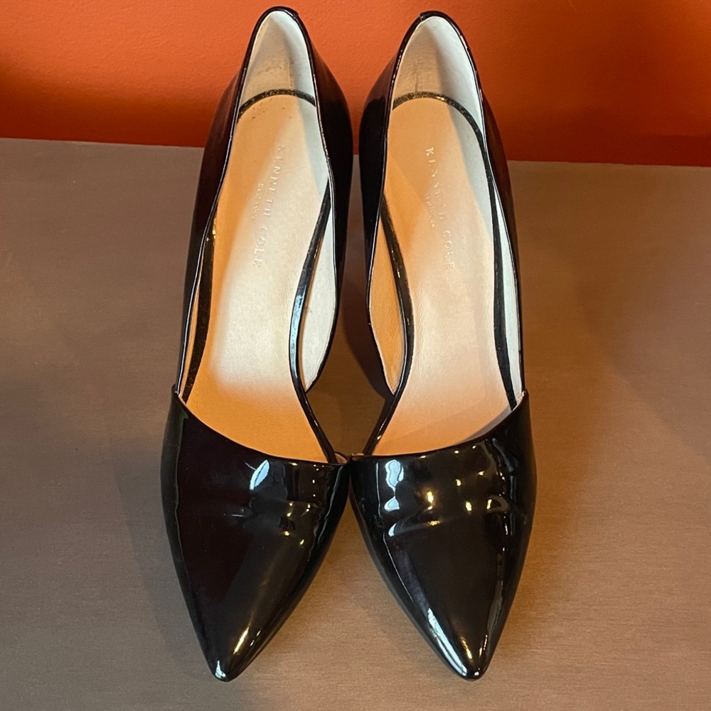 Kenneth Cole Glossy Black Heels